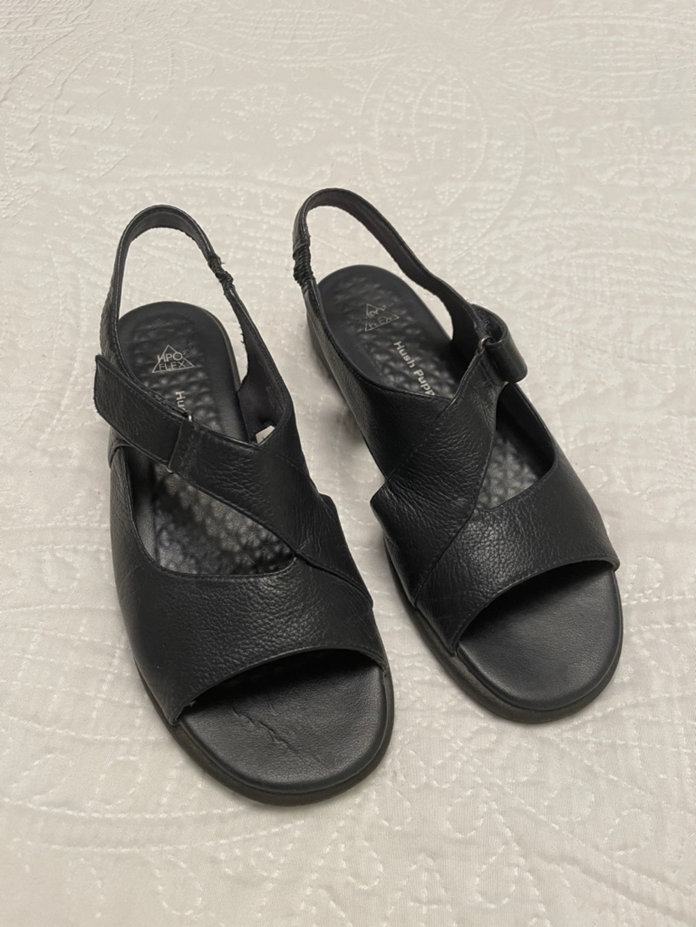 Hush Puppies HPO2 FLEX Lifestyle Black Sandals Leather Uppers 6M Straps Lt. Used